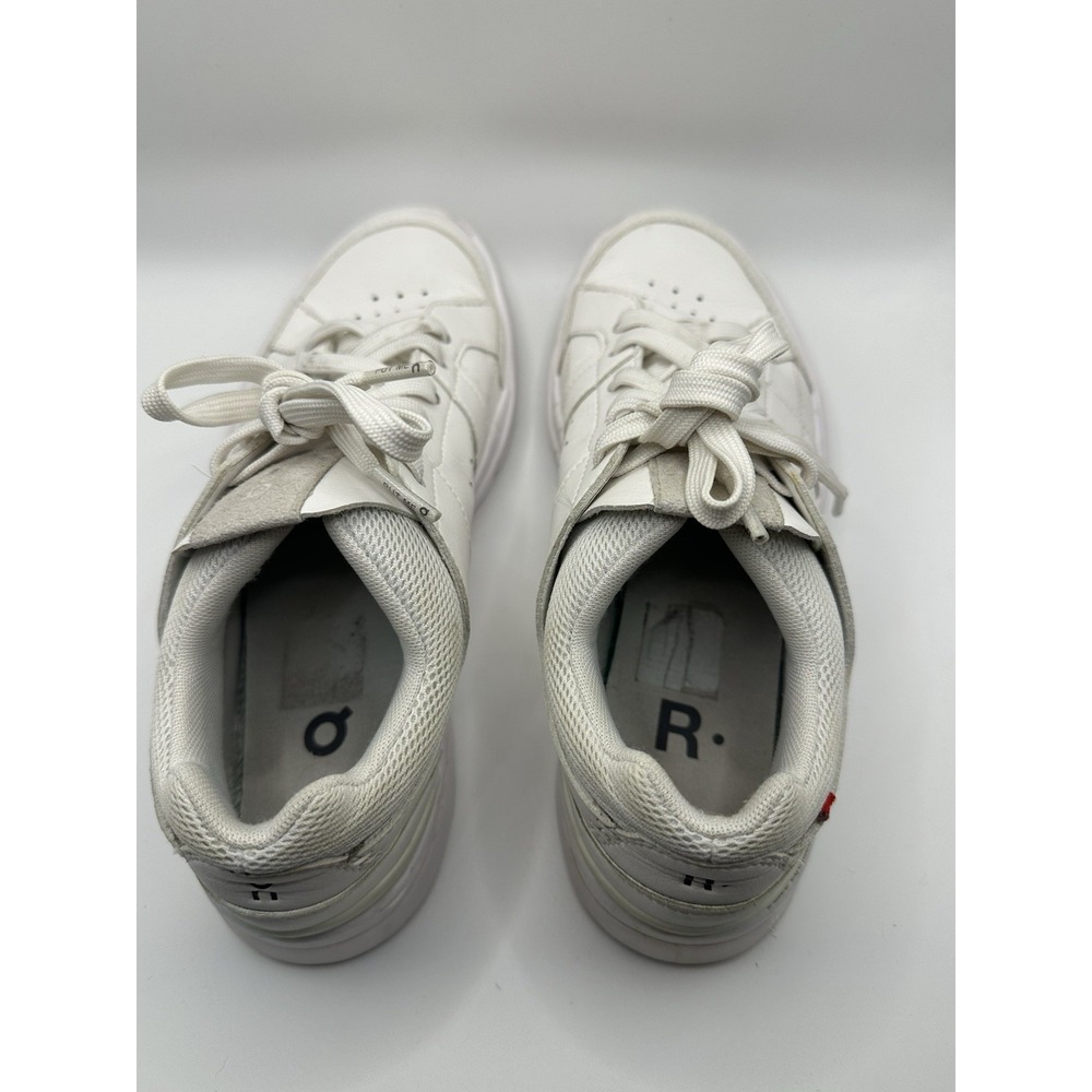 Size 7.5 - On The Roger Clubhouse White/Cream - Picture 3 of 10
